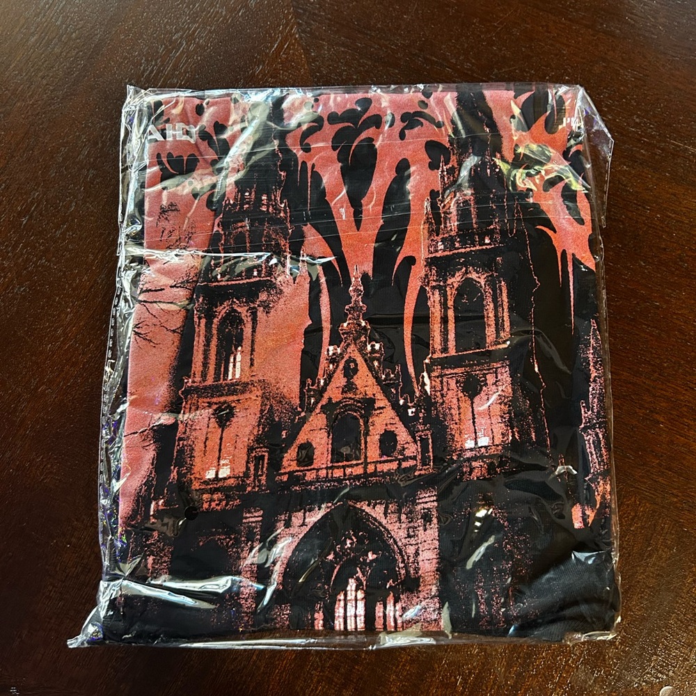 Falling in Reverse tshirt - Picture 2 of 3
